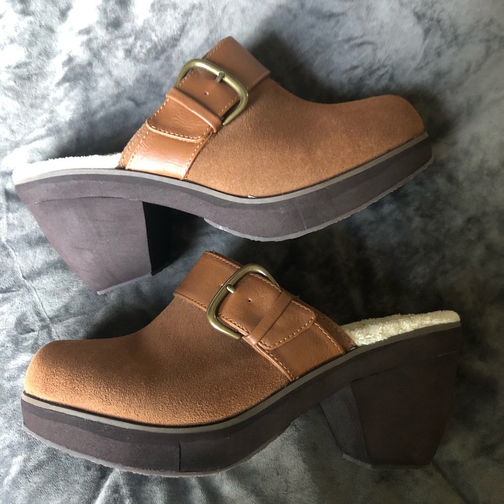 Sketchers Slip On Clogs